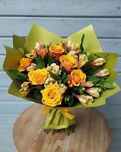 Букет цветов из:  Альстромерии и Розы в Николаевске