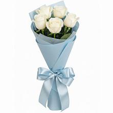 Букет 5 Белых роз Проуд в Николаевске