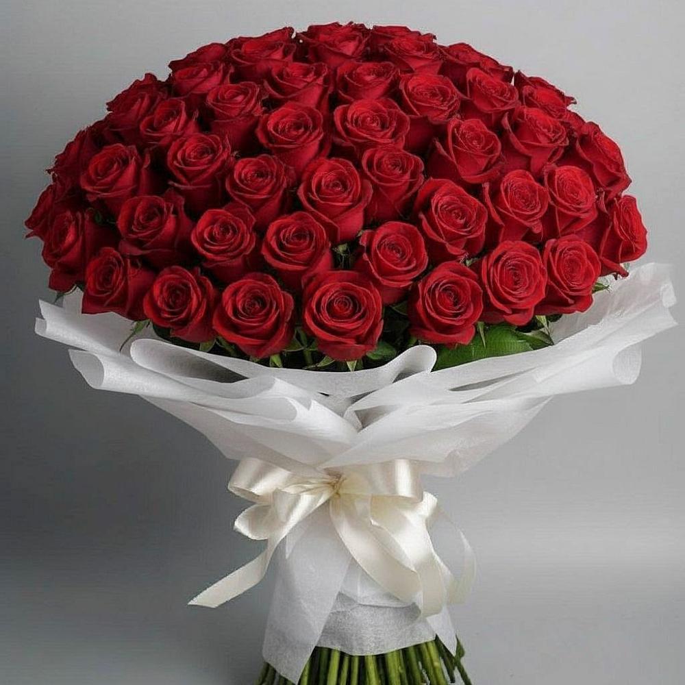 Букет 101 Красная роза Блэк Мэджик в Николаевске