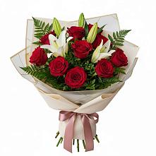 Букет цветов из:  Лилии и Розы в Николаевске
