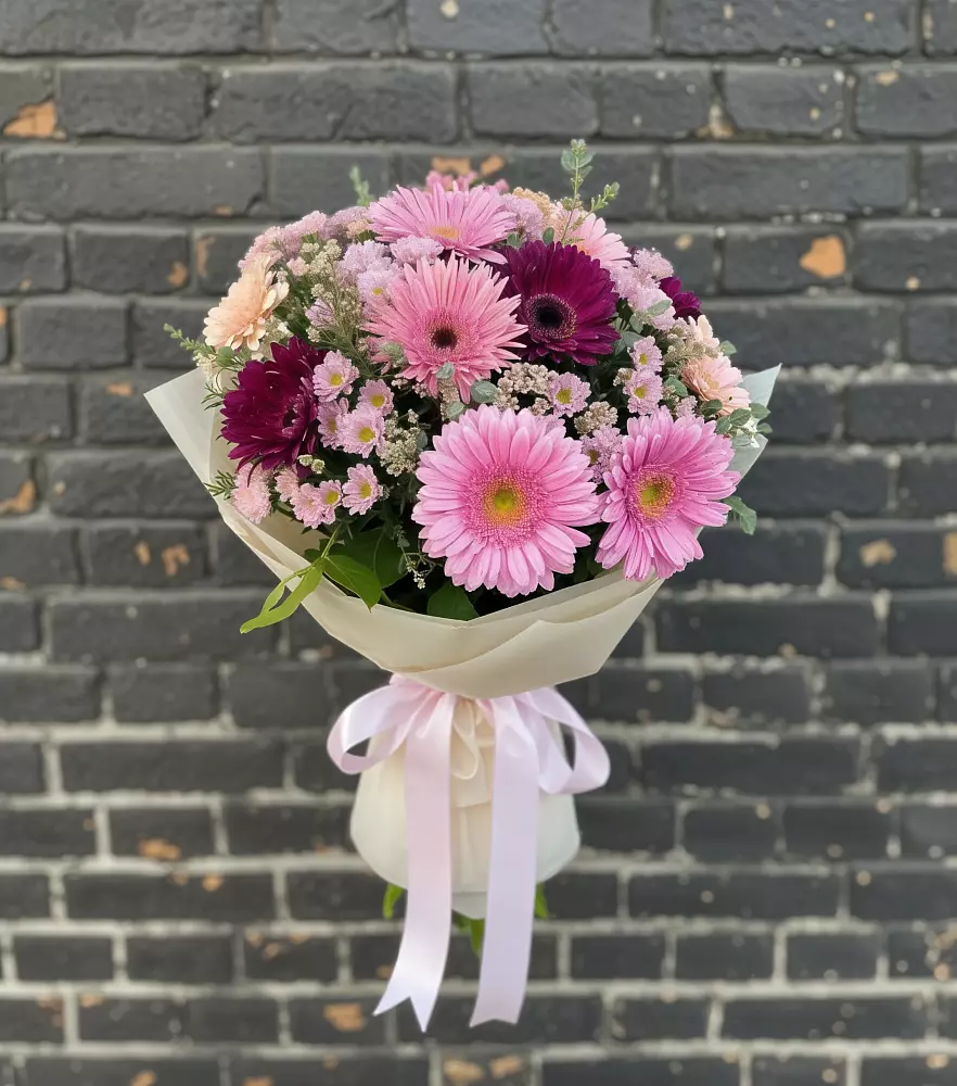Букет цветов из: Герберы и Хризантемы в Николаевске