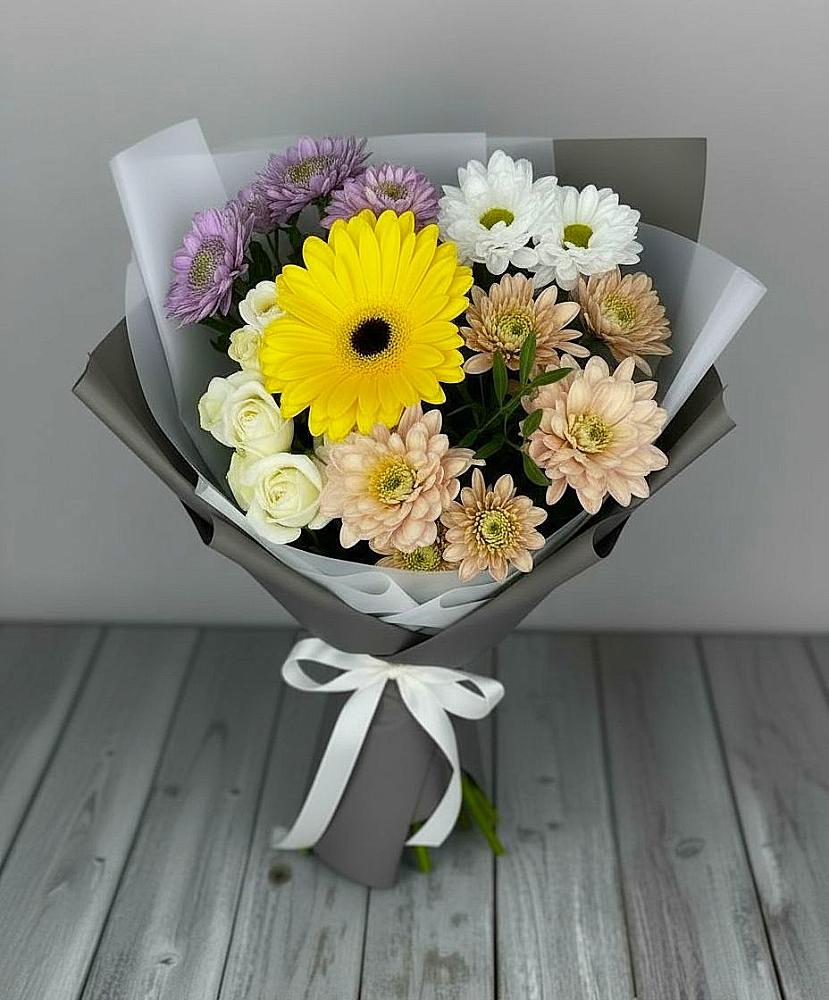 Букет цветов из: Розы, Герберы и Хризантемы в Николаевске