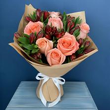 Букет цветов из:  Розы и Альстромерии в Николаевске