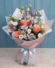 Букет цветов из:  Лизиантусы, Розы, Альстромерии и Гипсофила в Николаевске