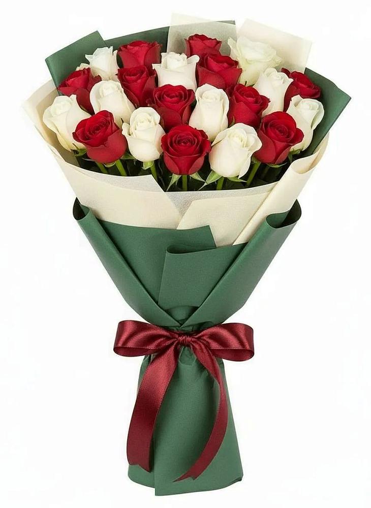 Букет Микс из красных и белых роз в Николаевске