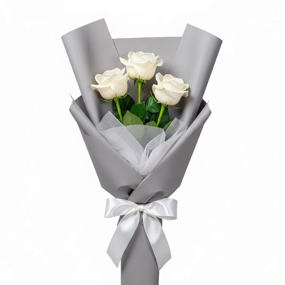Букет 3 белые розы в Николаевске