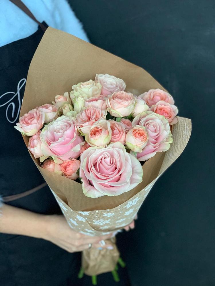 Букет цветов из: Хризантемы и Розы в Николаевске