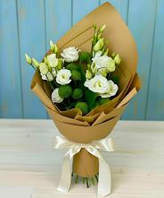 Букет цветов из:  Хризантемы и Лизиантусы #REPLACE_PRED# Николаевске