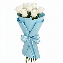 Букет 7 белых роз Проуд в Николаевске