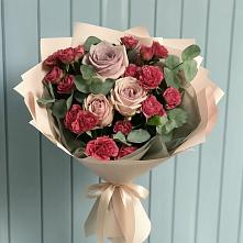 Букет цветов из:  Гвоздики и Розы в Николаевске
